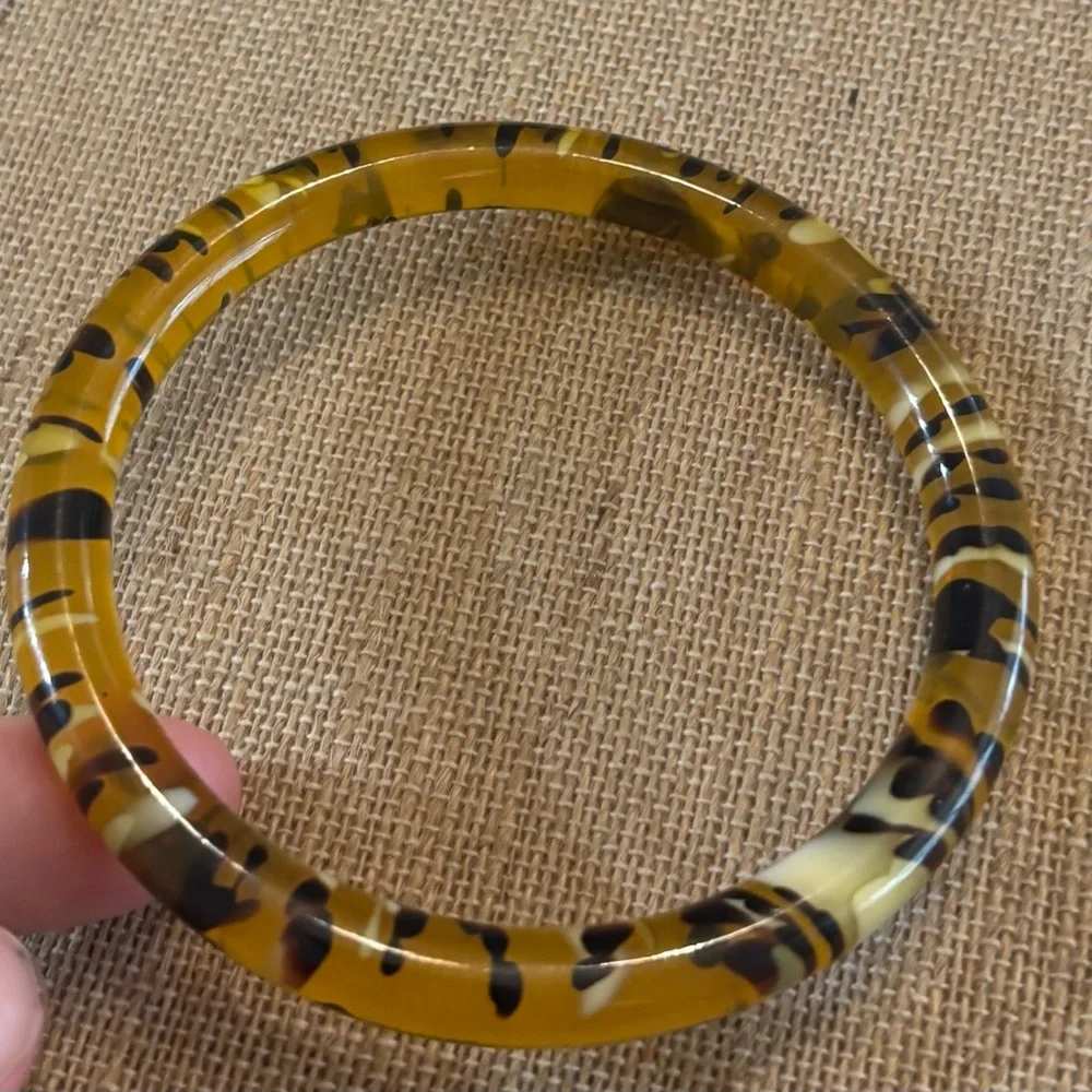 Vintage Tiger Stripes Lucite Bangle Bracelet diameter